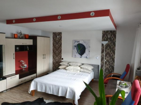 słoneczne apartamenty, Tylka